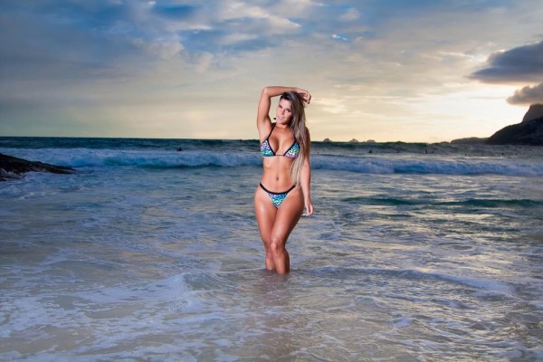 Tamy Giannucci, Ensaio FotoSurf, Rio de Janeiro.