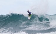 O surfista australiano Mick Fanning diz estar decepcionado com seu rendimento no início do mundial de surf, que este ano já teve 3 etapas realizadas.  Fanning joga todas as suas...