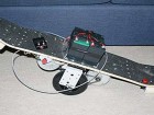 Skate motorizado controlado pelas mãos Confira o vídeo: O americano John Dingley mostrou ao mundo sua mais nova invenção, ele criou um skate motorizado controlado pelas mãos do skatista. Batizado como gyrosurfer o skate possui...
