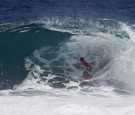 Oakley World Junior muda para Keramas na Indonésia Filipe Toledo e Peterson Crisanto estréiam com vitórias no famoso reef break de direitas tubulares de Bali na quarta-feira Depois de dois dias em Canggu, na quarta-feira o Oakley World...