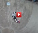 Bob Burnquist dropa na Megarampa de surfboard