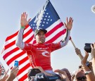Kelly Slater é campeão mundial de surfe pela 11ª vez Americano derrota australiano Daniel Ross em bateria equilibrada, avança para a quarta fase em São Francisco e garante o troféu pela primeira vez nos EUA