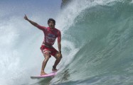 Vitória na final brasileira contra Jean da Silva nos tubos de Fernando de Noronha O paulista Miguel Pupo, 20 anos, é o novo campeão do Hang Loose Pro Contest em...