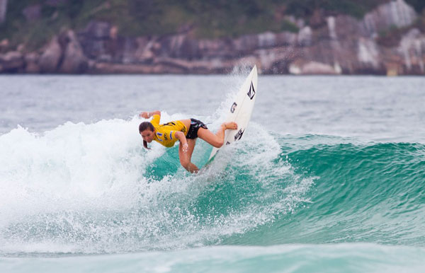Coco Ho Coco Ho (HAW) advanced into the final. © ASP/ Dunbar
