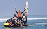 O líder do ranking, Mick Fanning, 31 anos, venceu o Billabong Pro Tahiti e abriu mais de 3.000 pontos de […]