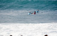 [slideshow auto=”on” thumbs=”off”] Billabong Pipe Masters in Memory of Andy Irons. FotoSurf: Asp / Images.  Confira fotos MAIOR + Billabong Pipe […]