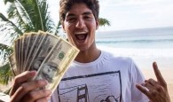O surfista Gabriel Medina recebeu US$ 25 mil, aproximadamente R$ 58 mil, e posou com os dólares pela conquista do […]