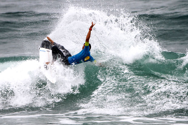 pernambucano Halley Batista com nota 9,63 foram os recordistas do primeiro dia cheio de competição na Praia de Maresias