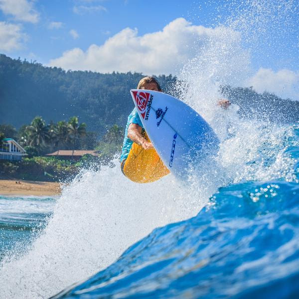 Atleta patrocinado pelo Beach Park, surfista Dunga Neto embarca para o RS e para o Havaí em dezembro