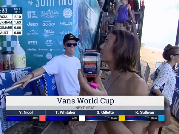 Utilização do Samsung Gear durante a Vans World Cup no Havaí